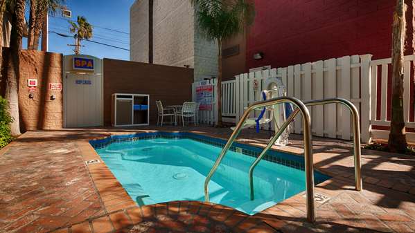 Pool - Best Western Plus Carriage Inn Sherman Oaks - I-405, Exit 64