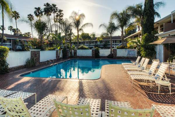Pool - Best Western Plus Carriage Inn Sherman Oaks - I-405, Exit 64