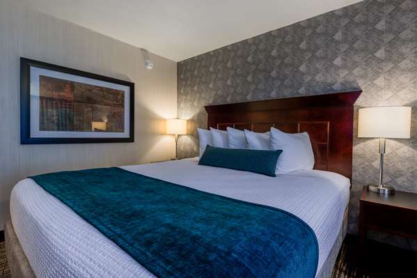  - Best Western Plus Carriage Inn Sherman Oaks - I-405, Exit 64