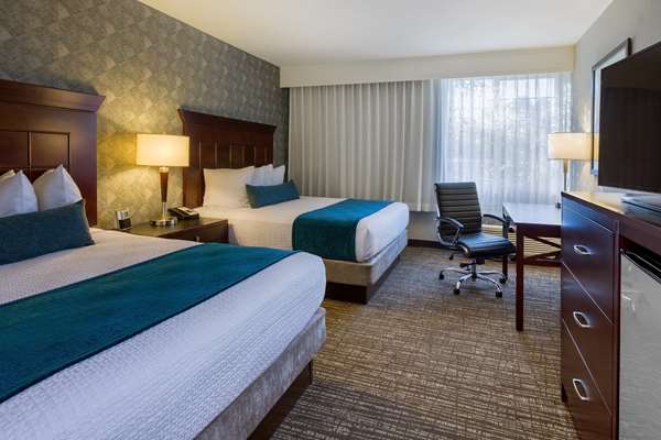  - Best Western Plus Carriage Inn Sherman Oaks - I-405, Exit 64