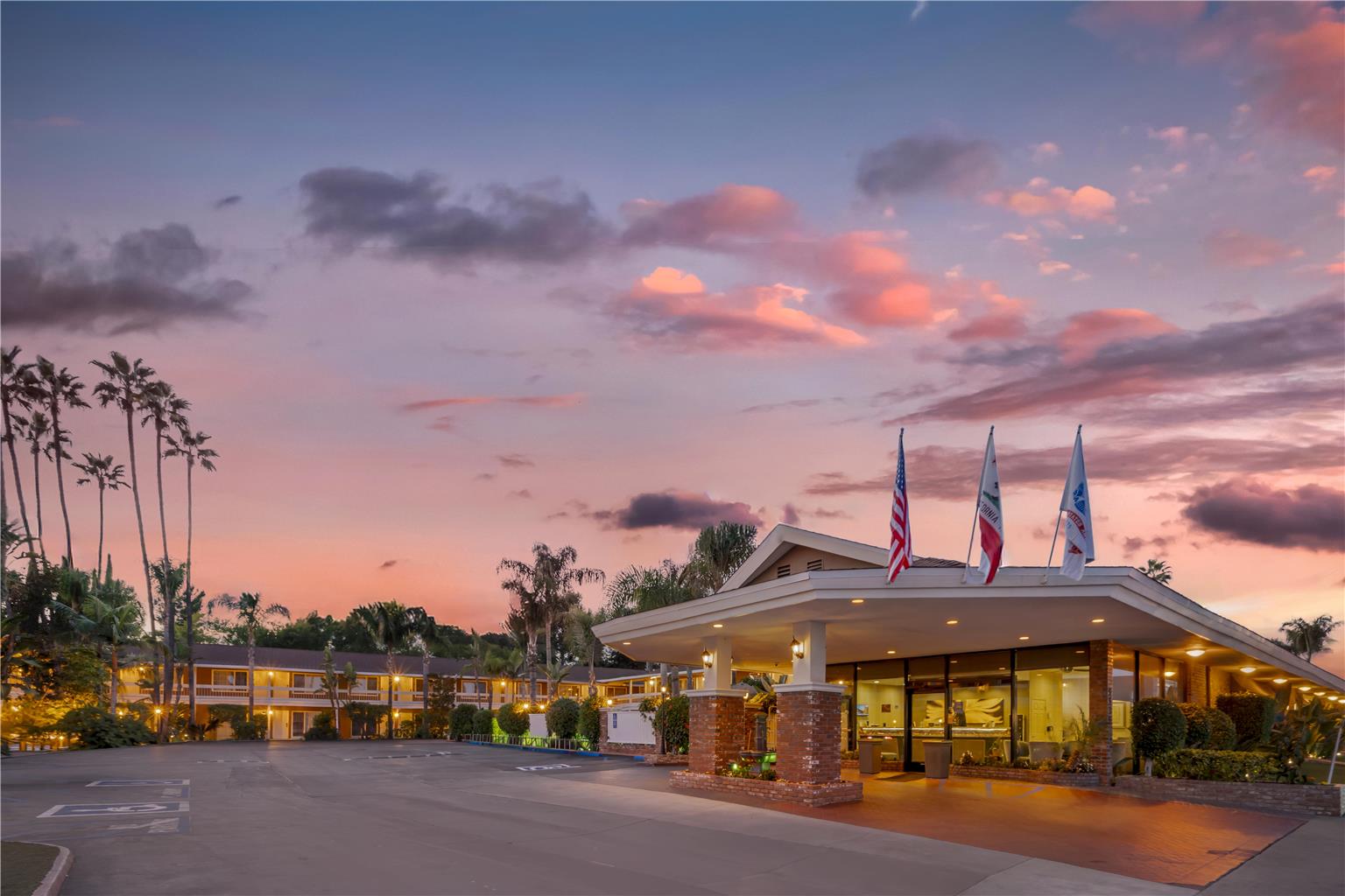 Best Western Plus Carriage Inn