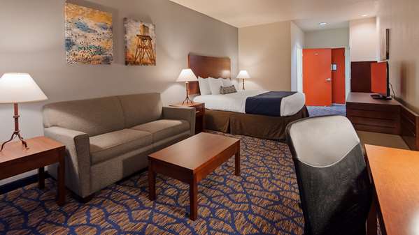  - Best Western Plus Villa Del Lago Inn Patterson - I-5, Exit 434