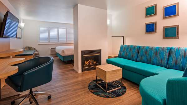  - Best Western Plus Capitola By-the-Sea Inn & Suites