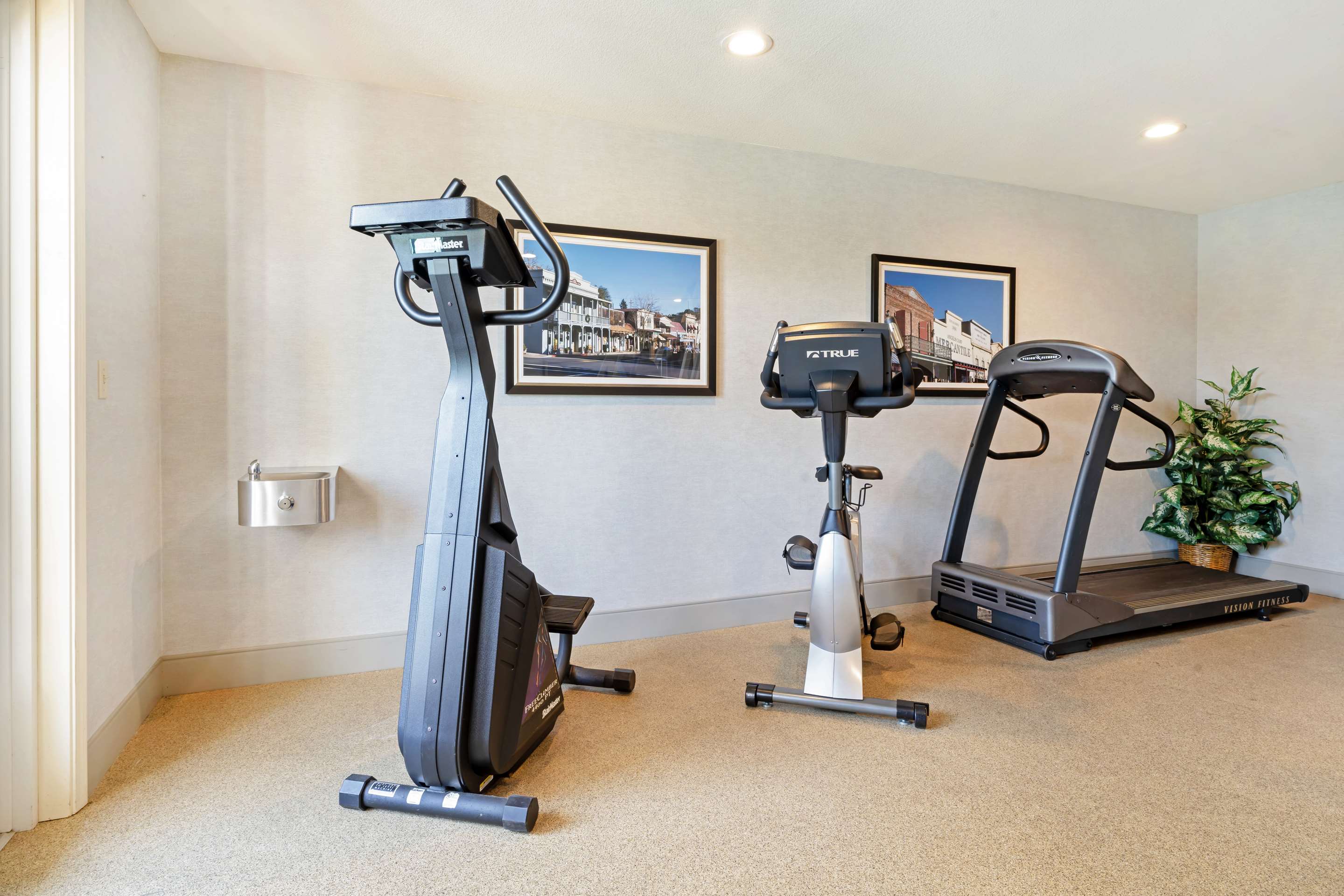 Fitness Center | Best Western Cedar Inn & Suites