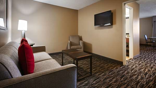 Suite - Best Western Los Alamitos Inn & Suites