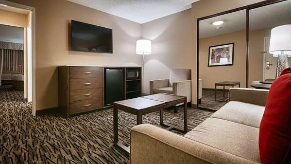 Suite - Best Western Los Alamitos Inn & Suites