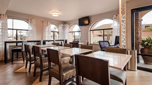 Amenities - Best Western Los Alamitos Inn & Suites