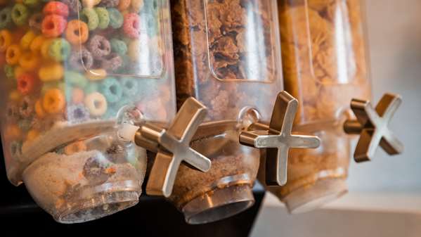 Amenities - Best Western Los Alamitos Inn & Suites