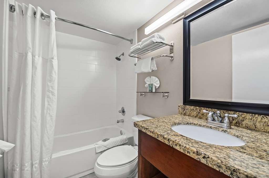 Best Western Los Alamitos Inn & Suites-guestroom-Guest Room,Bathroom,On-Site.jpg