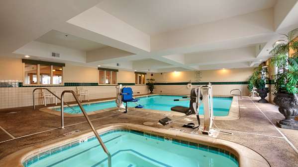 Pool - Best Western Plus Airport Inn & Suites Oakland
