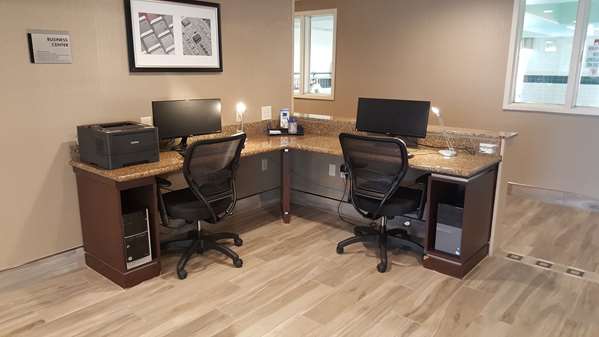 Conference Area - Best Western Plus Airport Inn & Suites Oakland