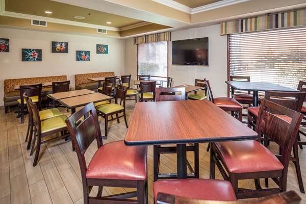 Amenities - Best Western Plus Airport Inn & Suites Oakland
