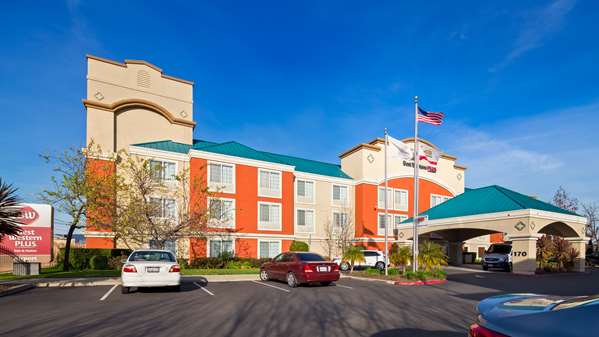 Exterior view - Best Western Plus Airport Inn & Suites Oakland