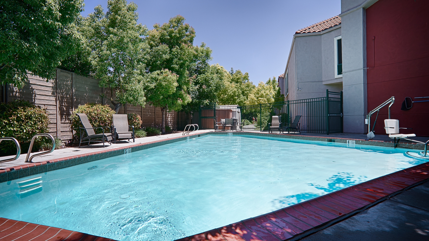 Best Western Lanai Garden Inn & Suites San Jose, CA See Discounts