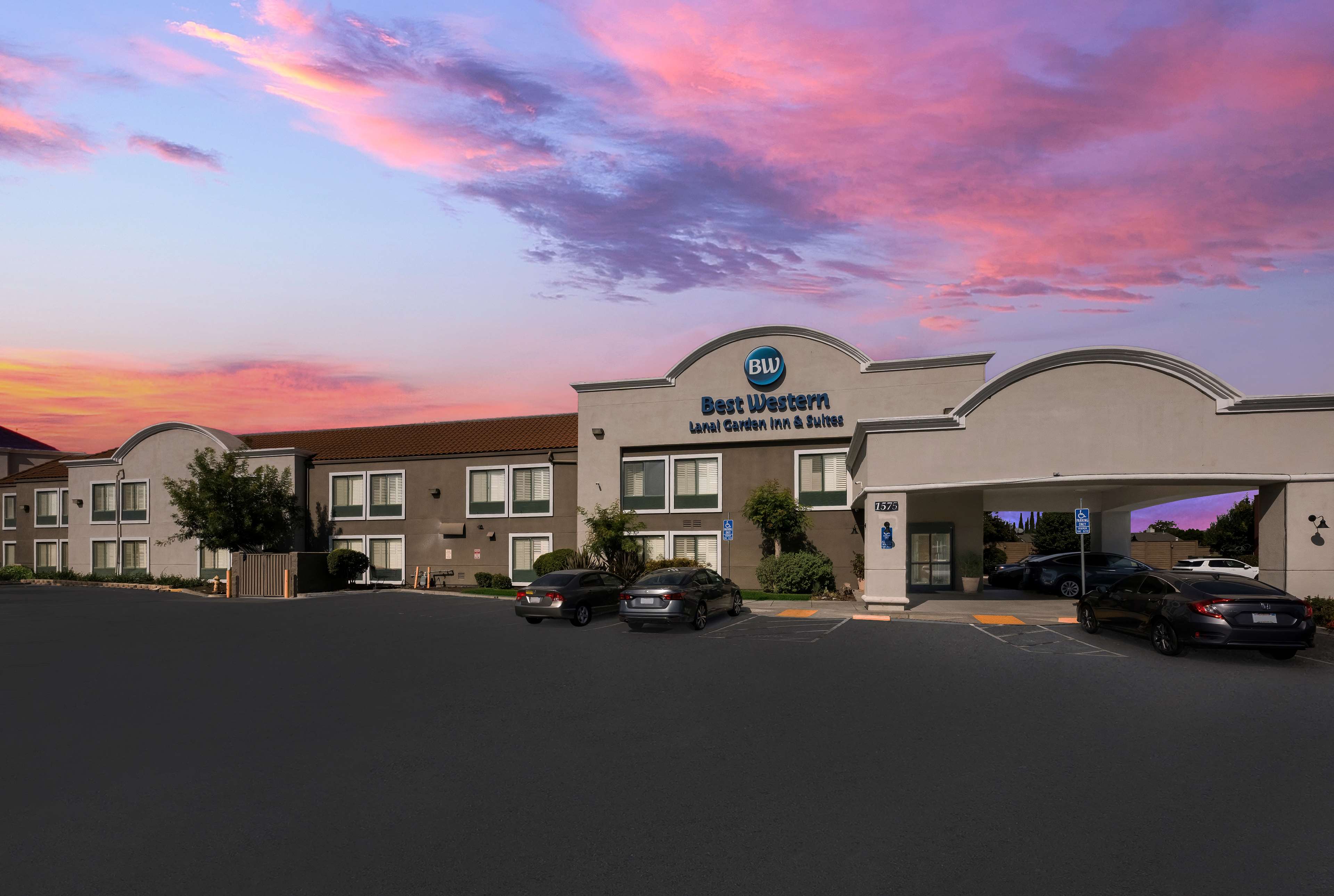 Best Western Lanai Garden Inn  Suites