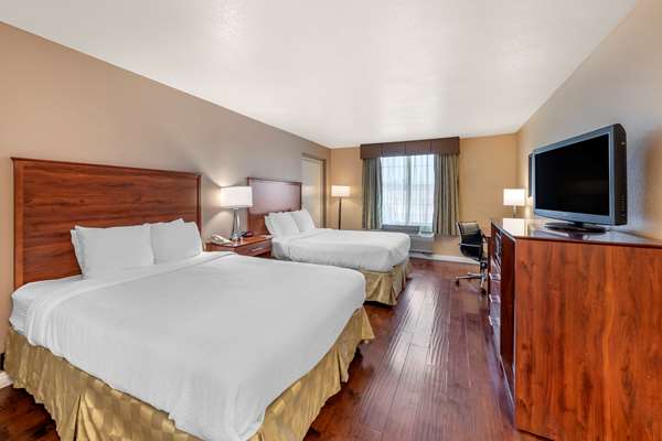  - Best Western Plus John Jay Inn & Suites Palmdale - CA 14, Exit 35