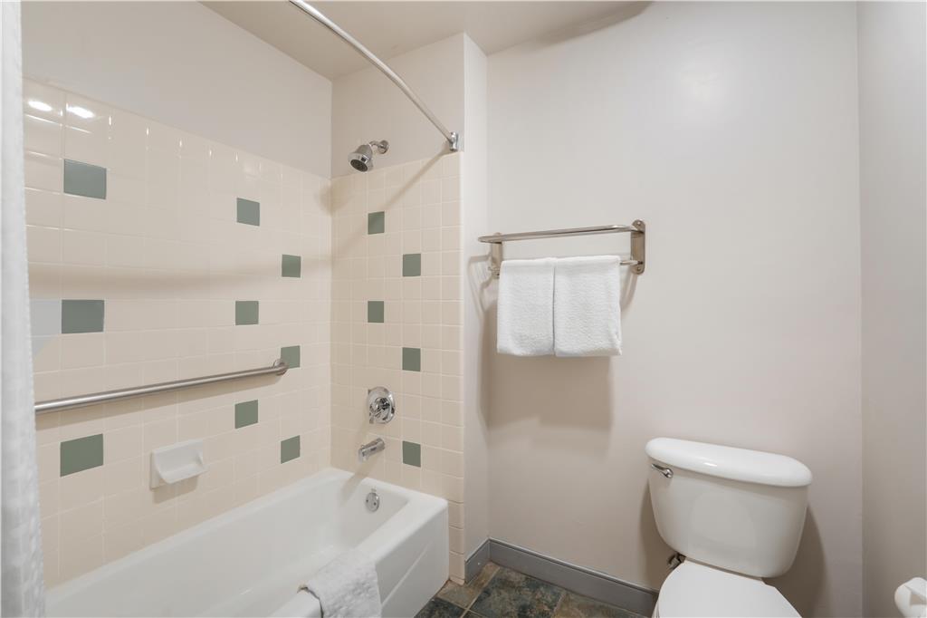 Best Western Plus John Jay Inn & Suites-guestroom-Guest Room,Bathroom,On-Site.jpg
