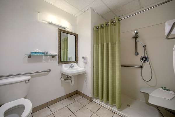  - Best Western Liberty Inn Delano