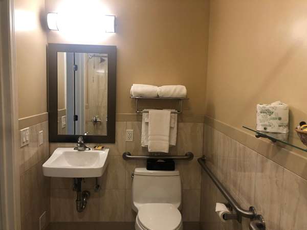  - Best Western Plus Airport Plaza Hotel San Jose