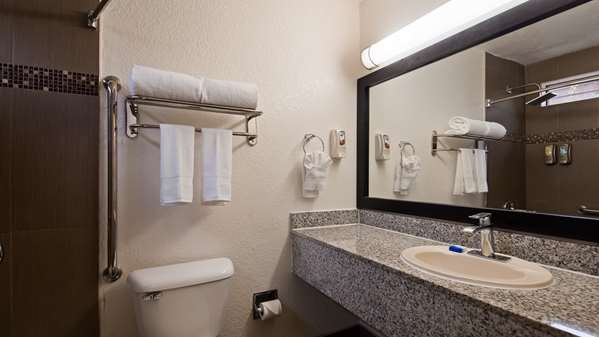  - Best Western Americana Inn San Ysidro - I-5, Exit 2