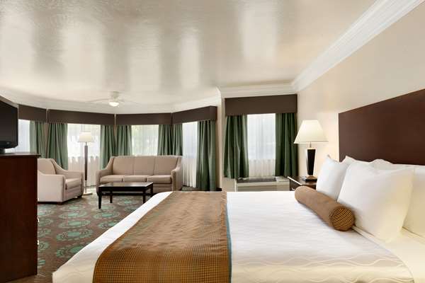 Suite - Best Western Liberty Inn Lebec - I-5, Exit 219