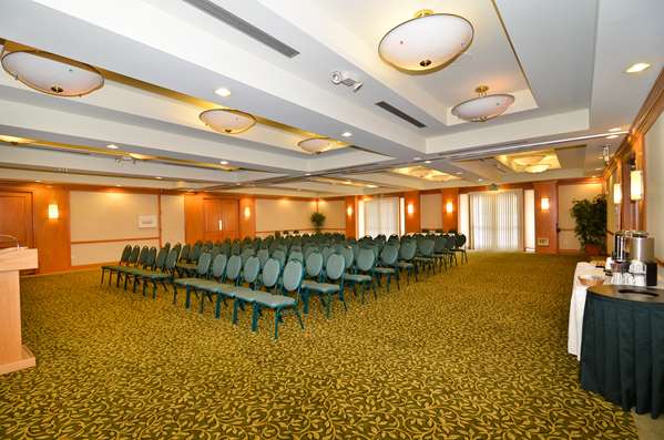  - Best Western Plus Palm Desert Resort