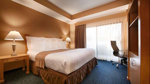 Suite - Best Western Plus Palm Desert Resort