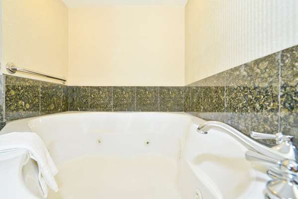  - Best Western Plus Dana Point Inn by the Sea - I-5, Exit 78