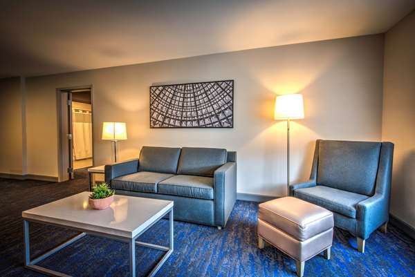 Suite - Best Western Plus Media Center Inn Suites Burbank