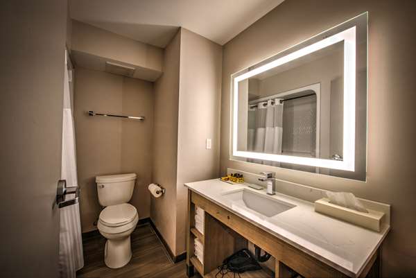 Suite - Best Western Plus Media Center Inn Suites Burbank