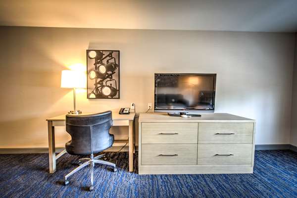 Suite - Best Western Plus Media Center Inn Suites Burbank
