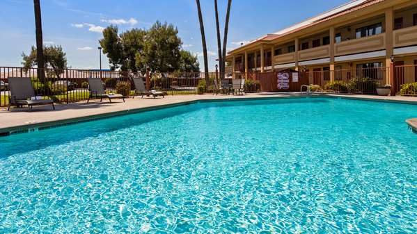 Pool - Best Western Apricot Inn Firebaugh - I-5, Exit 368