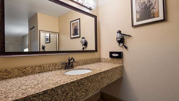  - Best Western Apricot Inn Firebaugh - I-5, Exit 368