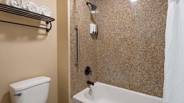  - Best Western Apricot Inn Firebaugh - I-5, Exit 368