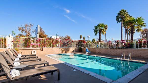 Pool - Best Western Poway San Diego Hotel