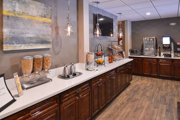 Restaurant - Best Western Plus Hotel at Convention Center Long Beach