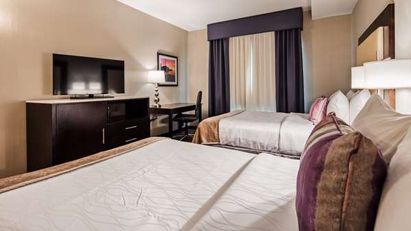  - Best Western Plus Hotel at Convention Center Long Beach