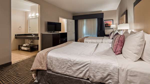  - Best Western Plus Hotel at Convention Center Long Beach