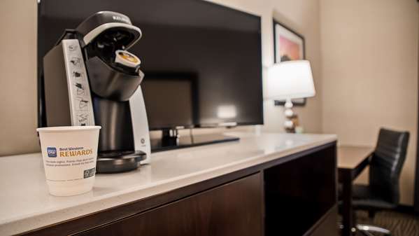  - Best Western Plus Hotel at Convention Center Long Beach