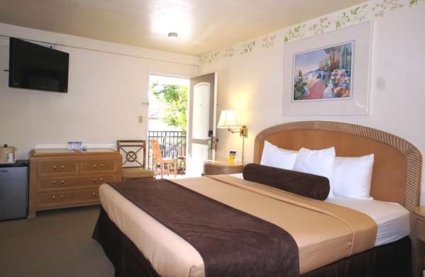  - Best Western Cabrillo Garden Inn San Diego - I-5, Exits 16 & 16B