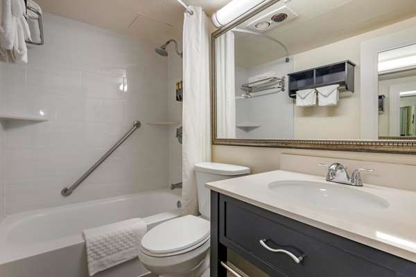  - Best Western Plus Thousand Oaks Inn