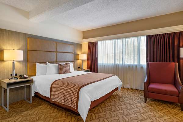 - Best Western Plus Thousand Oaks Inn