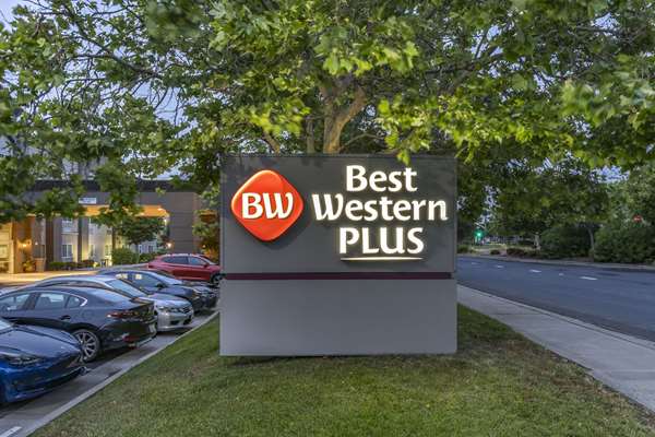 Exterior view - Best Western Plus Vineyard Inn Livermore