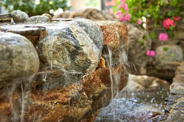 Exterior view - Best Western Posada Royale Hotel & Suites Simi Valley