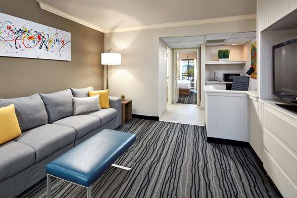 Suite - Best Western Posada Royale Hotel & Suites Simi Valley