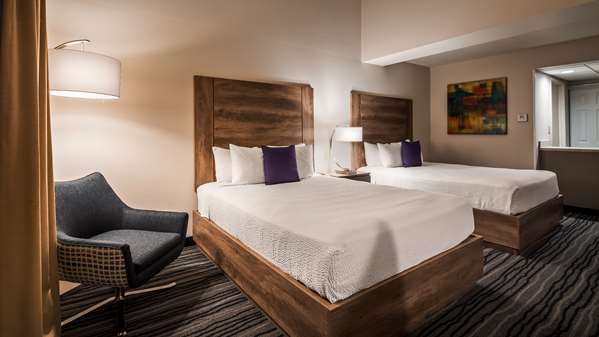  - Best Western Posada Royale Hotel & Suites Simi Valley