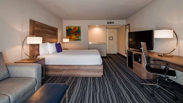  - Best Western Posada Royale Hotel & Suites Simi Valley