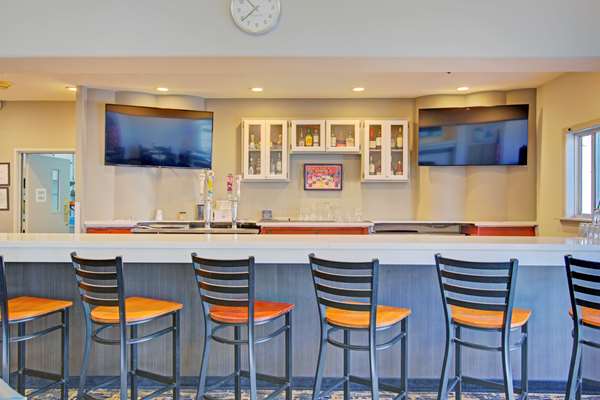 Bar - Best Western Posada Royale Hotel & Suites Simi Valley