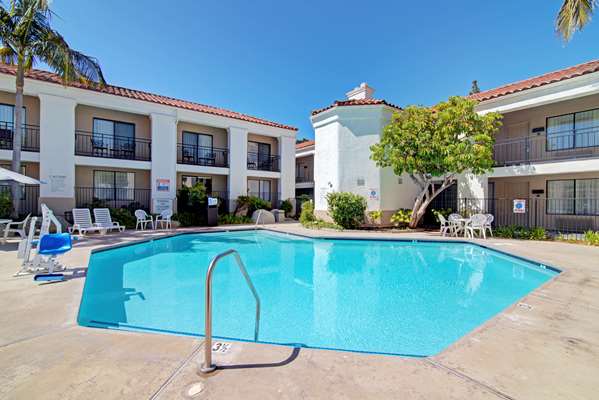 Pool - Best Western Posada Royale Hotel & Suites Simi Valley