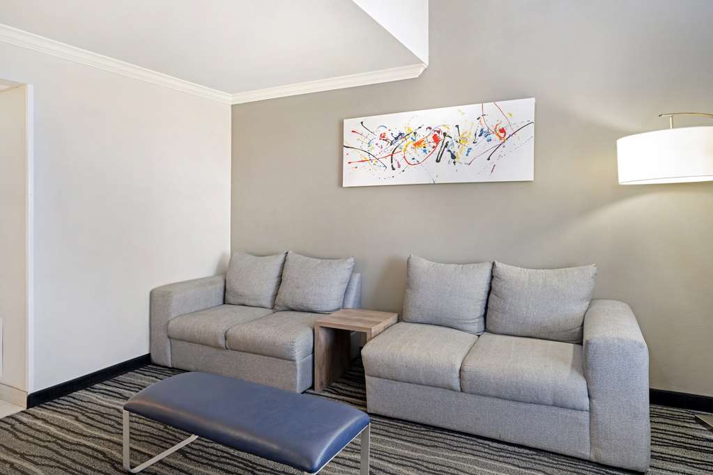 Best Western Posada Royale Hotel & Suites-guestroom-Guest Room,Guest Room Amenity,On-Site.jpg